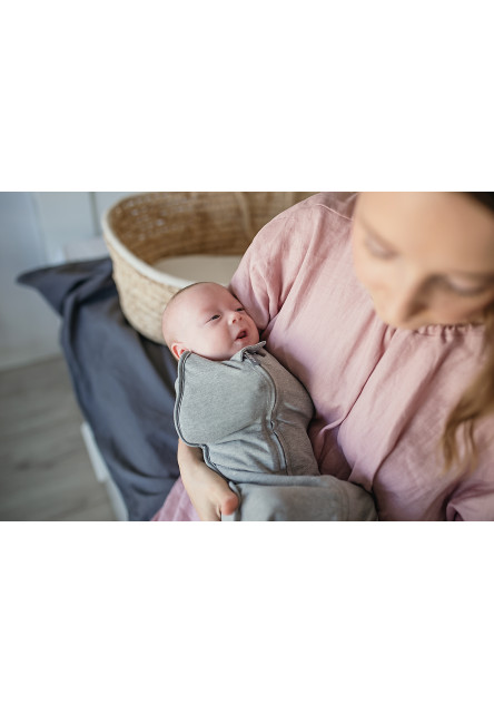 Sleepee FIRST STEP SwaddleMe pólya, INGYENES sapkával, Bloom